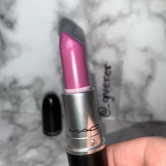 ORIGINAL UP THE AMP Amplified Lipstick MAC - Picture 3 of 17